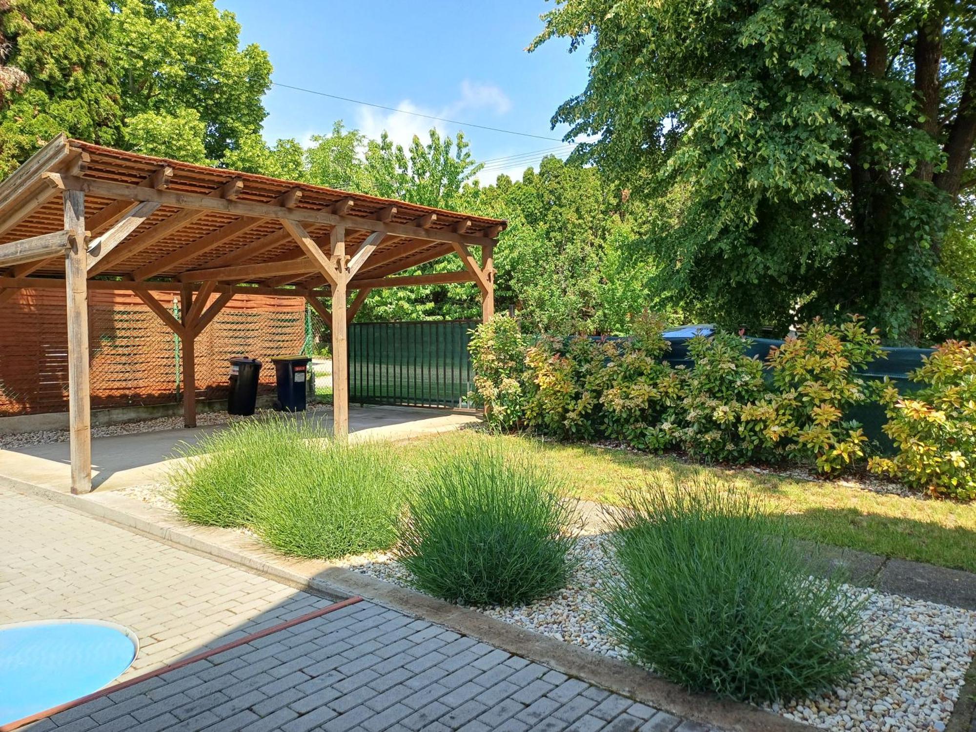 Villa Oliva 8 Fos Balatoni Nyaralo Balatonakarattya Exterior foto
